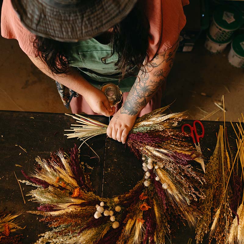 dried flower wreath making